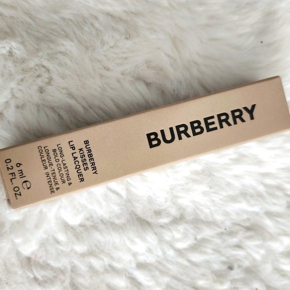 New Burberry Electric Orange Lip Laquer - Picture 2 of 3